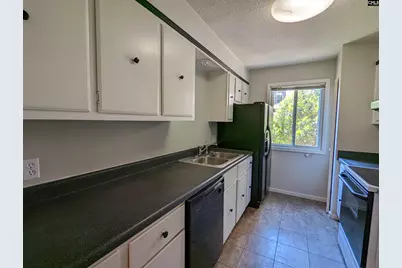 1208 Bush River Road, Columbia, SC 29210 - Photo 7