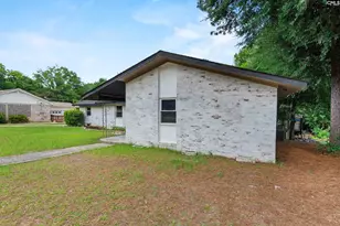 1939 Blue Ridge Terrace, West Columbia, SC 29170 - Photo 5
