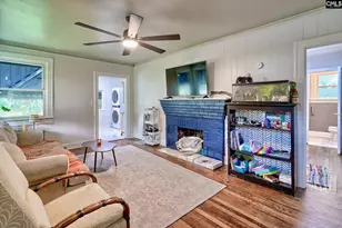 2317 Westview Dr, Cayce, SC 29033 - Photo 1