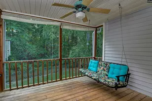 222 Red Leaf Ct, Lexington, SC 29073 - Photo 3