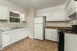 1001 Swan Ln, Columbia, SC 29203 - Photo 7