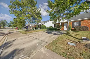 46 Monmouth Ct, Columbia, SC 29209 - Photo 3