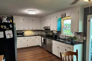 1904 Watkins Rd, Cassatt, SC 29032 - Photo 9