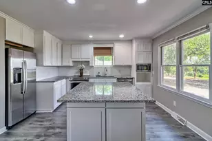 425 Yachting Rd, Lexington, SC 29072 - Photo 7