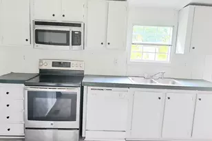 433 E 7 Mile Rd, Pamplico, SC 29583 - Photo 7