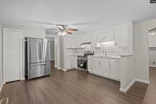 471 Doctor Dr, Hopkins, SC 29061 - Photo 9