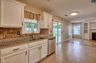 235 Ashewood Lake Dr, Columbia, SC 29209 - Photo 7