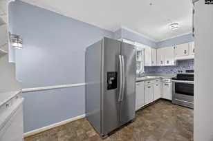 5516 Lakeshore Dr 604, Columbia, SC 29206 - Photo 9