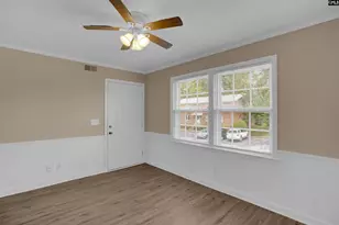 3907 Forest Dr, Columbia, SC 29204 - Photo 7