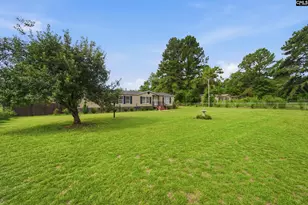 5860 Wessex Dr, Wedgefield, SC 29168 - Photo 3