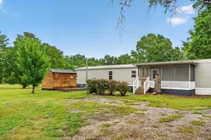 150 Harbors End Dr, Saluda, SC 29138 - Photo 23