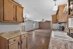150 Harbors End Dr, Saluda, SC 29138 - Photo 11