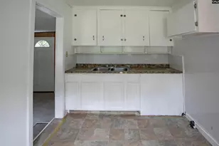 240 Pineneedle Rd, Columbia, SC 29203 - Photo 17