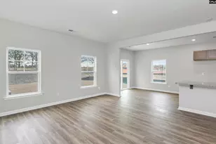 221 Raglins Wy, Lugoff, SC 29078 - Photo 5