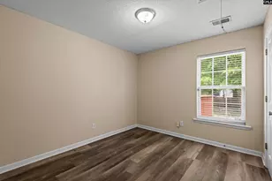 321 Downs Dr, Columbia, SC 29209 - Photo 19