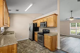 321 Downs Dr, Columbia, SC 29209 - Photo 11