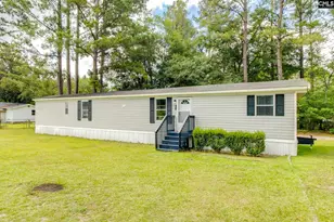 217 Acie Ave, Hopkins, SC 29061 - Photo 3