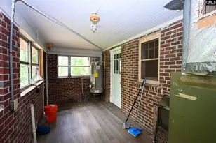 109 S Lee St, Leesville, SC 29070 - Photo 31