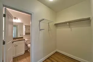 705 Maple Street E-202, Columbia, SC 29205 - Photo 15