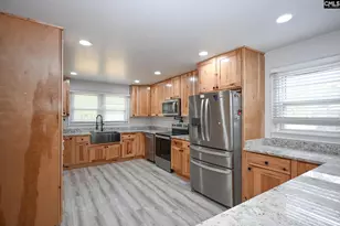 608 Academy St, Batesburg, SC 29006 - Photo 3