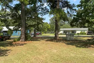 154 Harbors End Dr, Saluda, SC 29138 - Photo 1