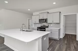 2055 Grovefield Dr, Hopkins, SC 29061 - Photo 5