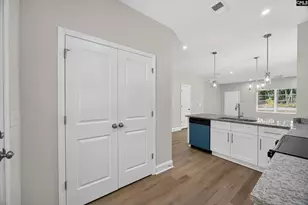 416 Crawford Rd, Columbia, SC 29203 - Photo 15