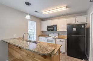 208 Turning Leaf Dr, Hopkins, SC 29061 - Photo 7