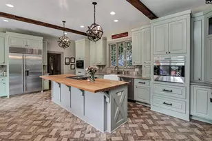 1502 Wyndham Rd, Columbia, SC 29205 - Photo 17