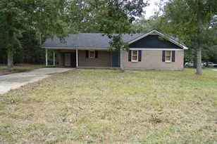 914 Furman Dr, Sumter, SC 29154 - Photo 1