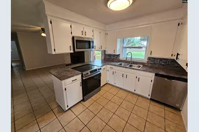 8220 Hunt Club Road, Columbia, SC 29223 - Photo 9