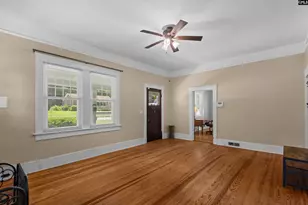 1719 Harrington St, Newberry, SC 29108 - Photo 7