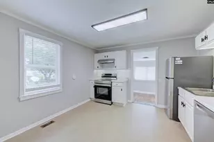 322 S Kilbourne Rd, Columbia, SC 29205 - Photo 9