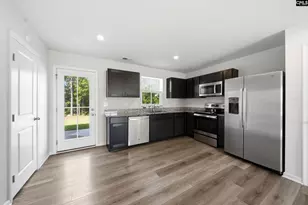 385 Saskatoon Dr, Hopkins, SC 29061 - Photo 7