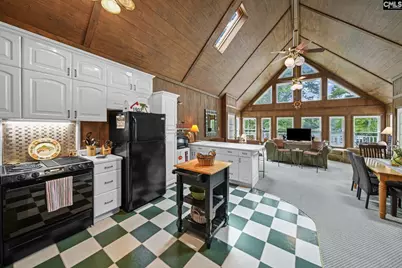 1903 Lakeshore Road, Camden, SC 29020 - Photo 9