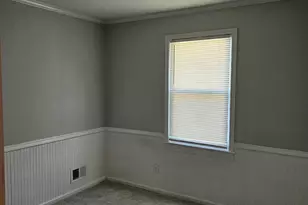 127 Aster Cir, Columbia, SC 29201 - Photo 3