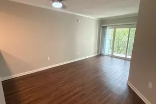 2002 Greene Street 310, Columbia, SC 29205 - Photo 5