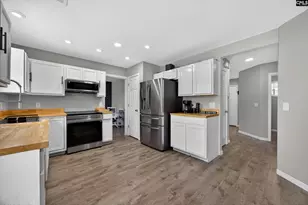 554 Wilkinson Ln, Columbia, SC 29229 - Photo 5