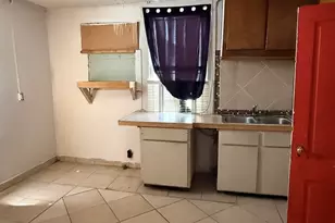 2339 Pendleton St, Columbia, SC 29205 - Photo 7