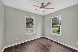911 Pine St, Columbia, SC 29205 - Photo 9