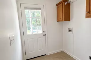 654 Watts Hill Rd, Elgin, SC 29045 - Photo 15