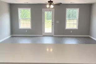 4324 Red Lane Rd, Dalzell, SC 29040 - Photo 13