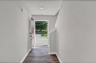 814 Gatestone Ln, Hopkins, SC 29061 - Photo 3
