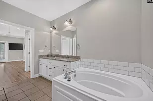 432 Lakeshore Dr, Leesville, SC 29070 - Photo 33