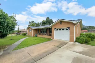 1711 Hazelwood Rd, Columbia, SC 29209 - Photo 1