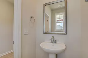 829 Huxley Ln, Elgin, SC 29045 - Photo 7