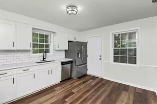 140 Garden Springs Rd, Columbia, SC 29209 - Photo 9