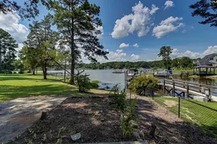 262 Breezy Bay Dr, Gilbert, SC 29054 - Photo 9