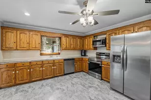 377 Woodland Cir, Lugoff, SC 29078 - Photo 9