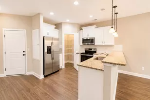 156 Weeping Oak Ln, West Columbia, SC 29169 - Photo 5